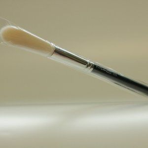 MAC Brush